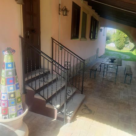 Villa Casalustro à Citta Sant'Angelo Extérieur photo